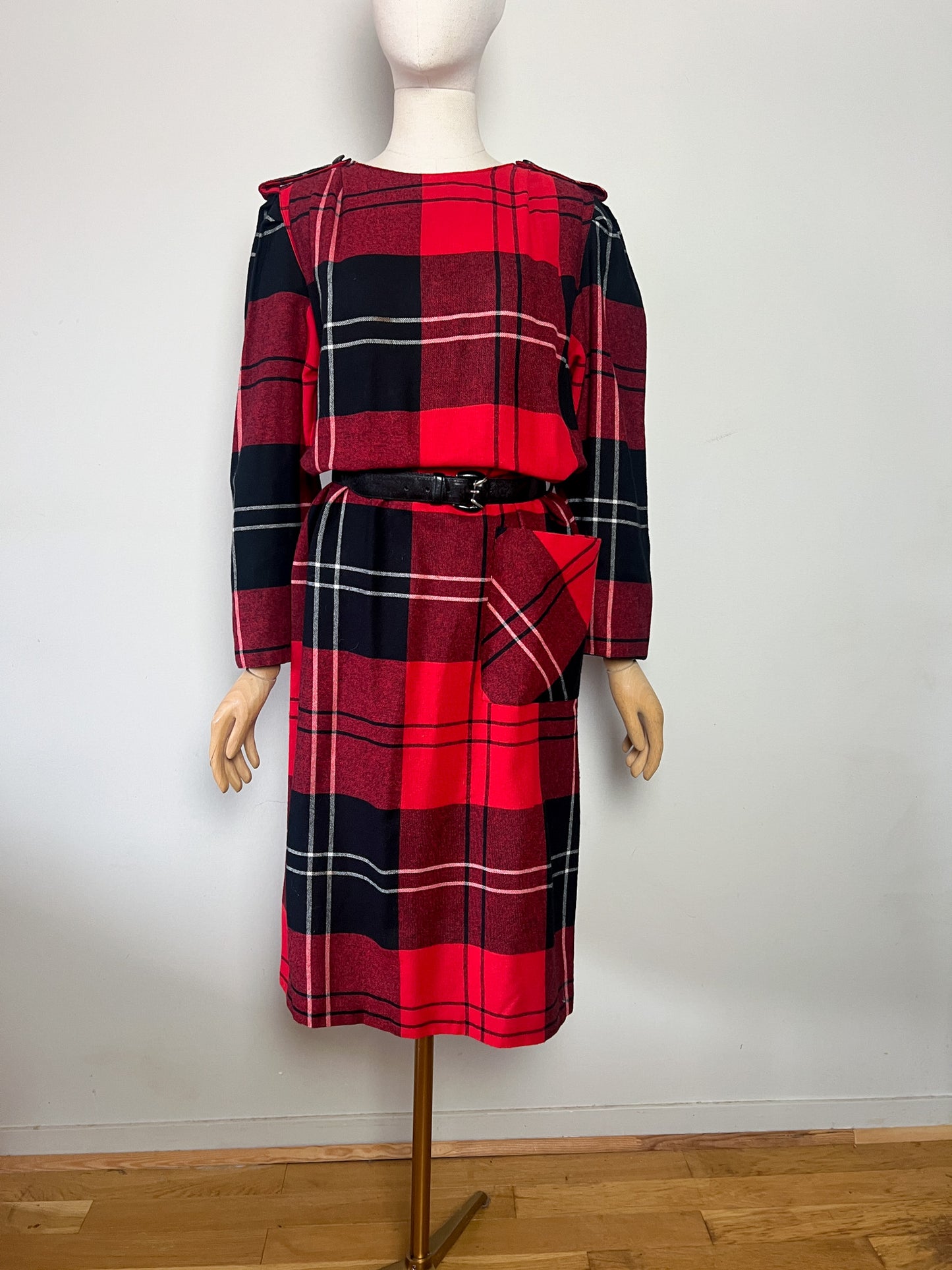 Robe VintageTartan Rouge & Noir - Coupe Ample/Oversize - T 38/40