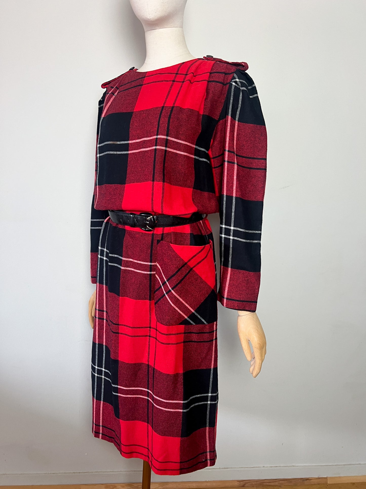 Robe VintageTartan Rouge & Noir - Coupe Ample/Oversize - T 38/40