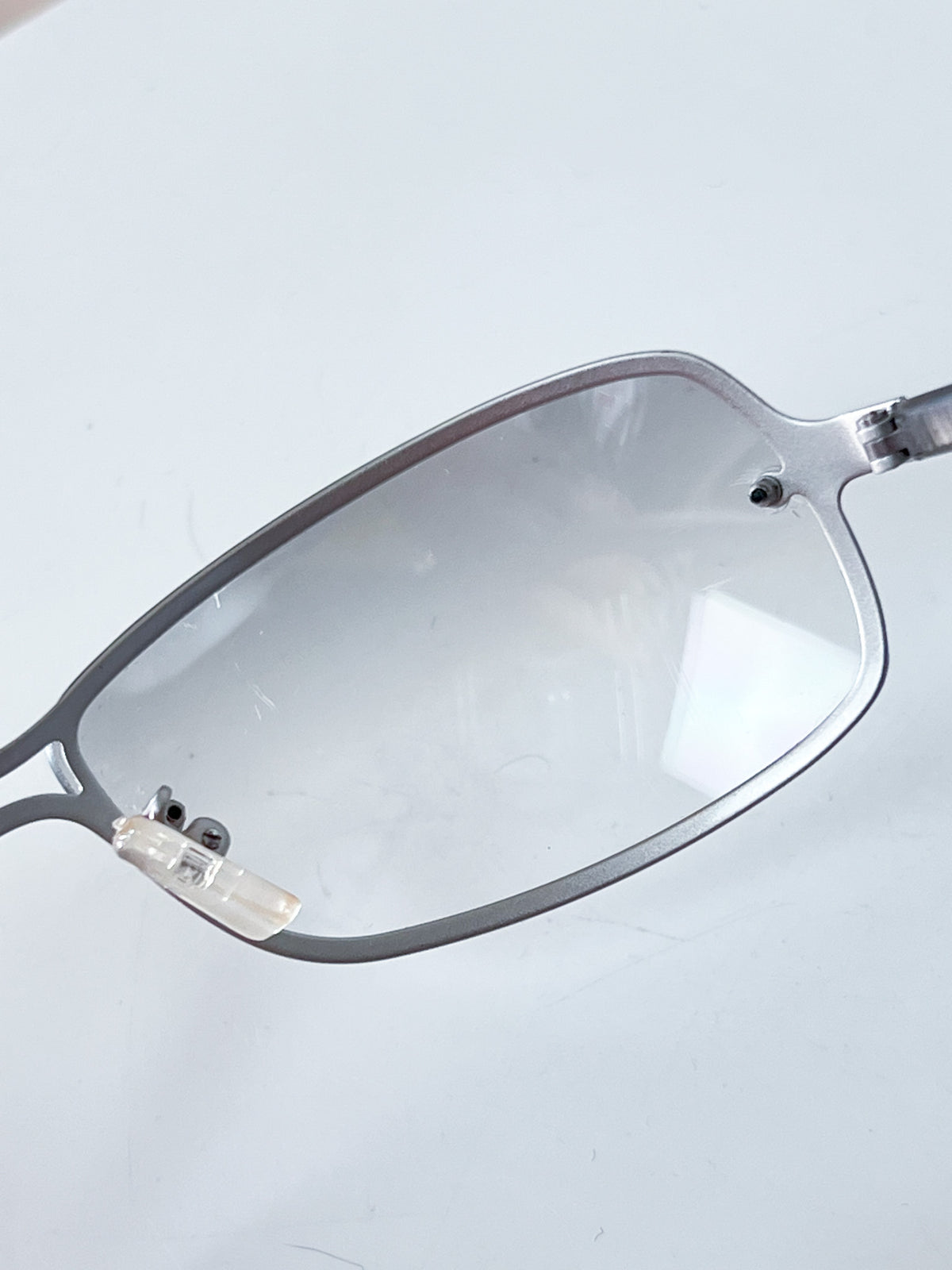 Lunettes de Soleil Vintage POLICE Metal Y2K – Mod. 2646 – Made in Italy – Argent & Verres Dégradés