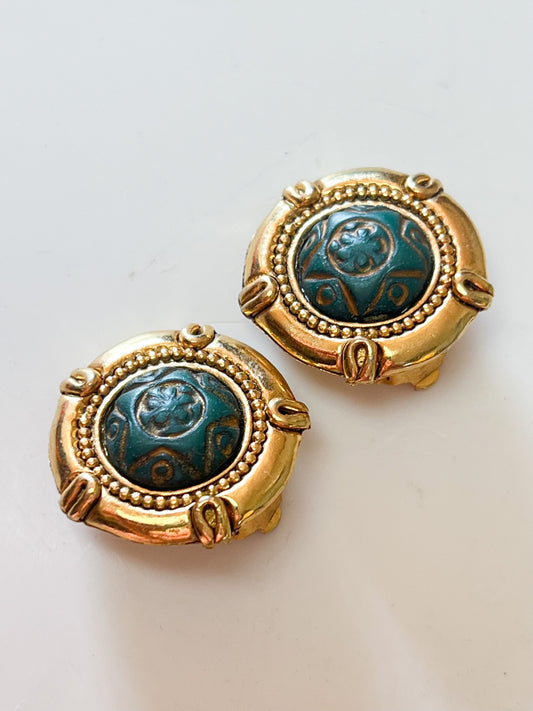 Boucles d'Oreilles Clips Vintage Années 80 Chorange Paris – Dorées Ciselées & Résine Vert Bouteille
