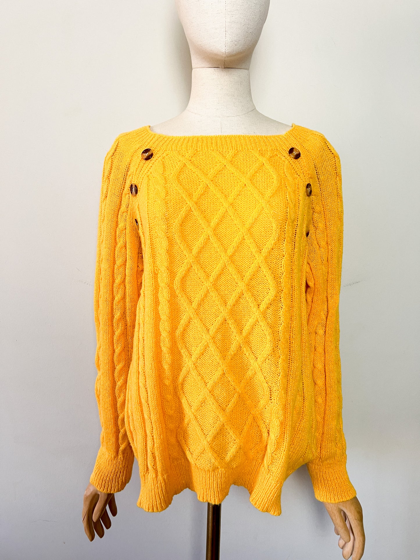 Pull Vintage années 80 Tricoté Main 40 M/L - Jaune Bouton d'Or - Col Bateau Mailles Travaillées