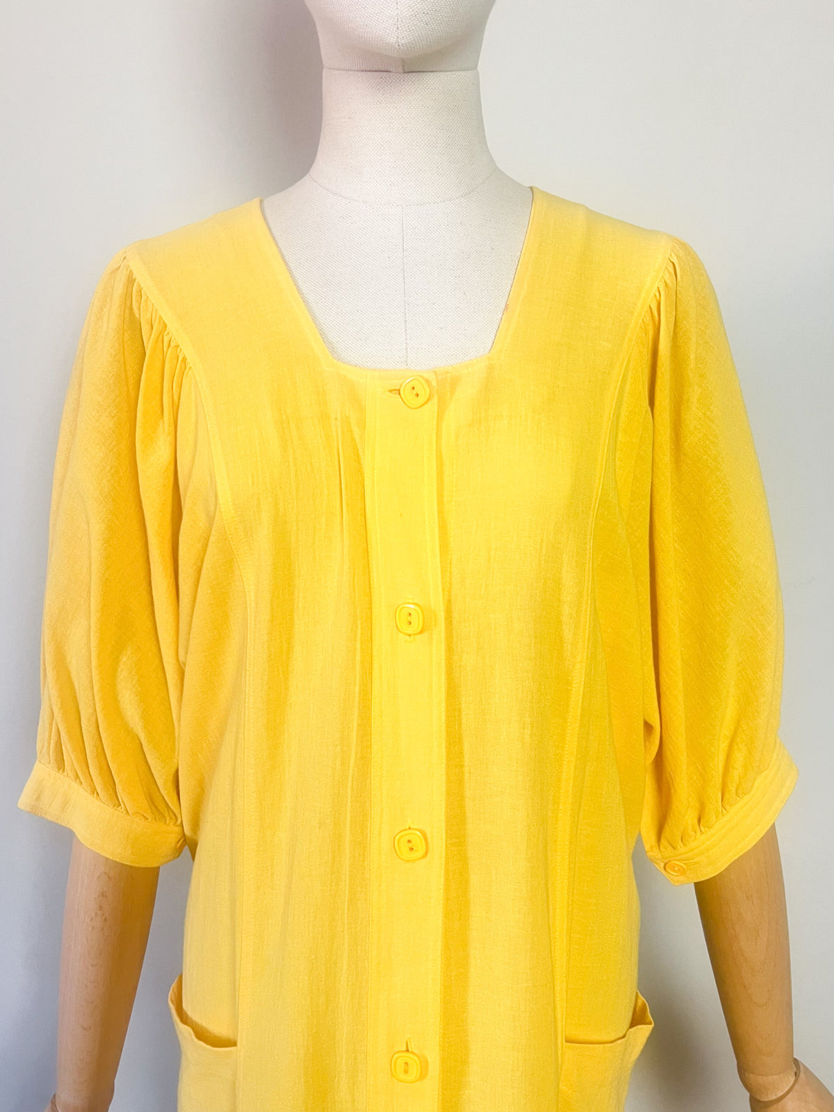 Robe vintage Années 80 - Jaune lumineux - 100% Coton Suisse - Mary West – T42/44