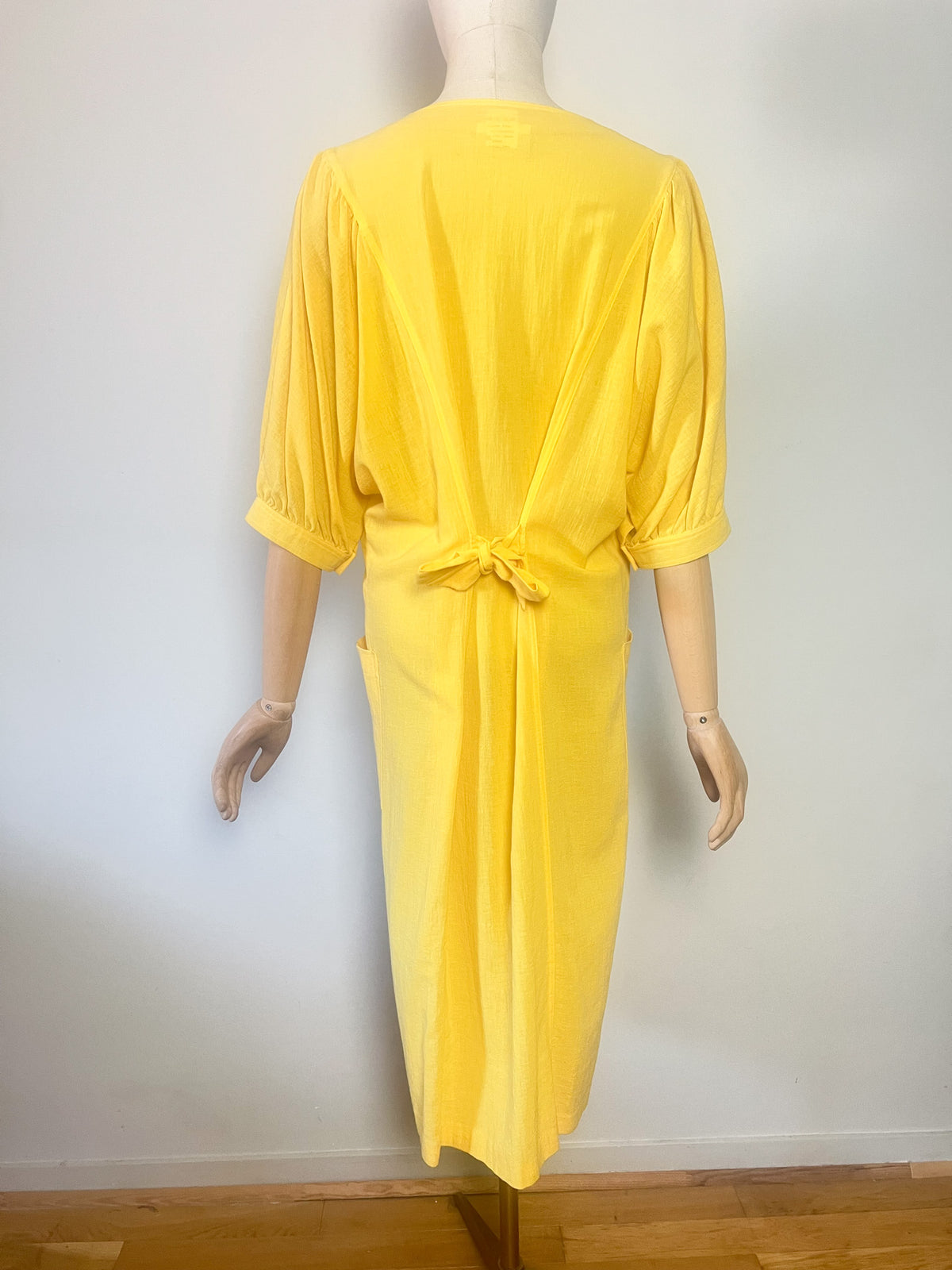 Robe vintage Années 80 - Jaune lumineux - 100% Coton Suisse - Mary West – T42/44