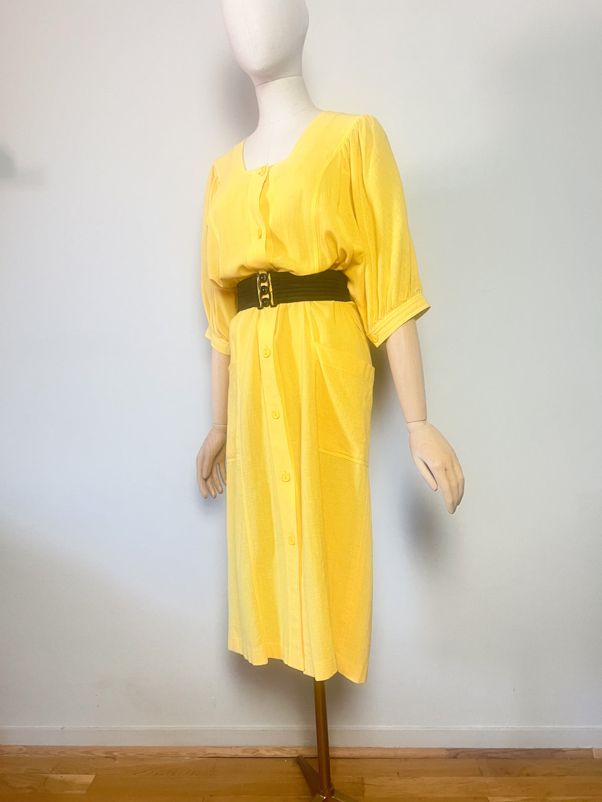 Robe vintage Années 80 - Jaune lumineux - 100% Coton Suisse - Mary West – T42/44