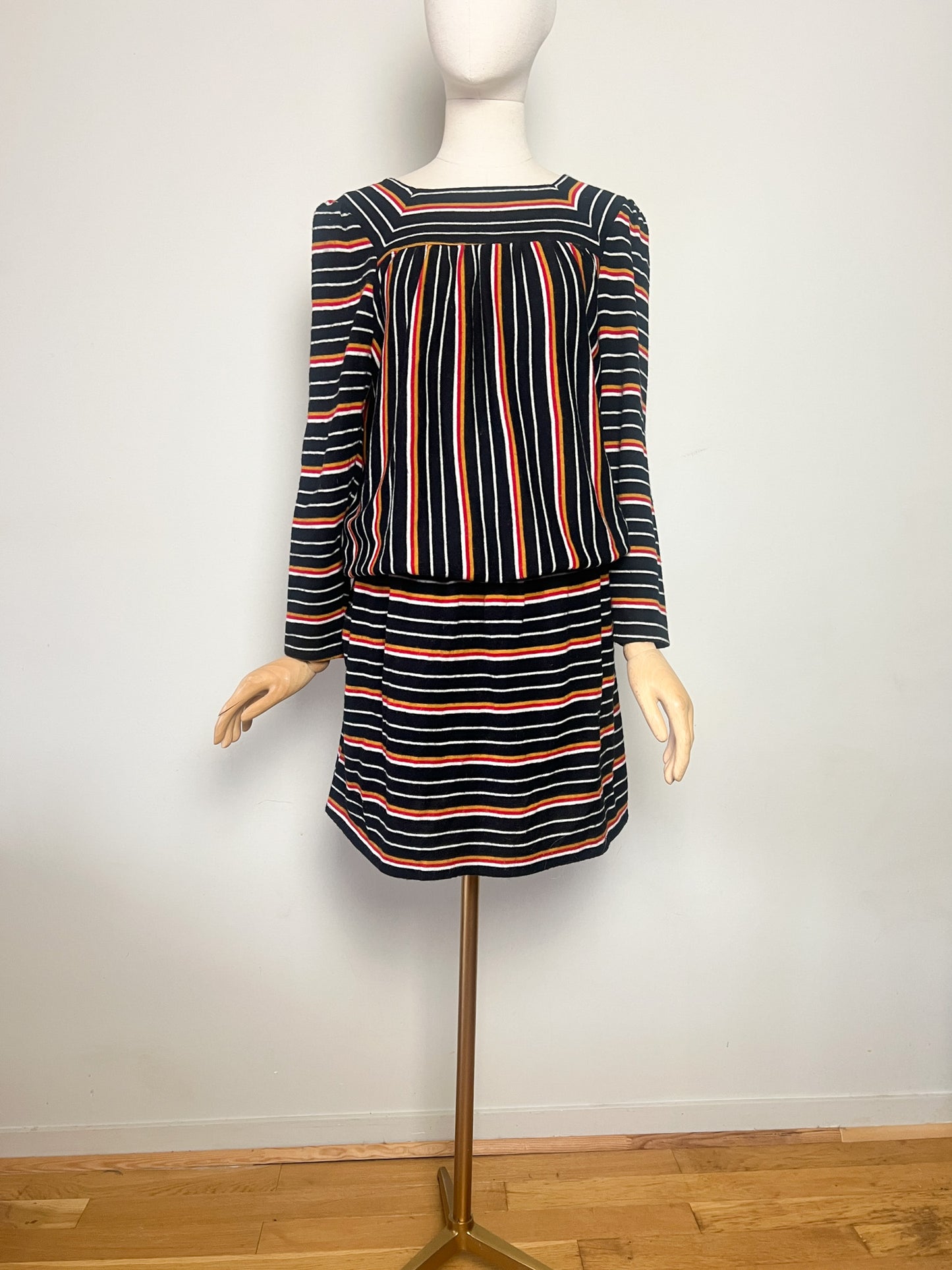 Robe Vintage année 80 Blousante - Rayures Rouge Moutarde Noir - Encolure Carrée - T36/38
