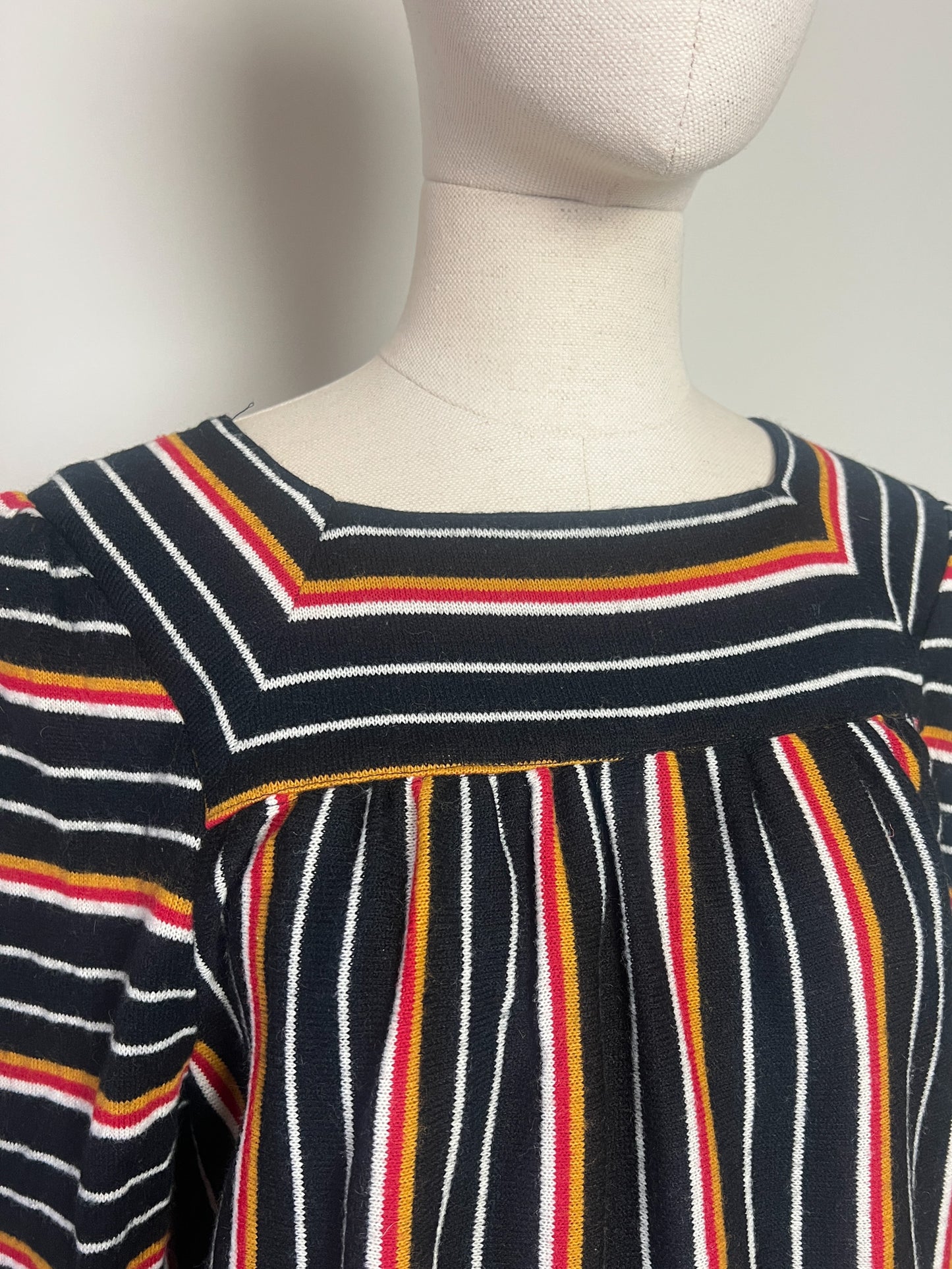 Robe Vintage année 80 Blousante - Rayures Rouge Moutarde Noir - Encolure Carrée - T36/38
