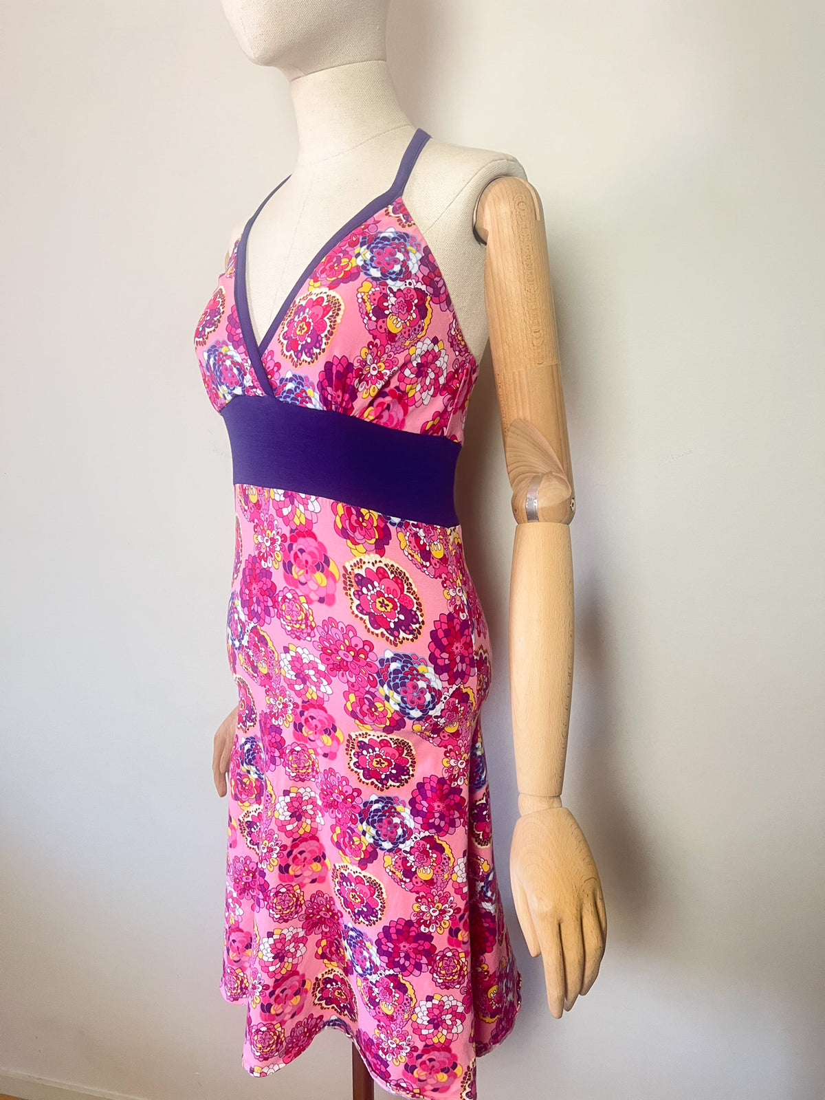 Robe Vintage Années 80 Dos Nu– Imprimé Floral Vibrant & Coupe Empire – Anna Fjord - T34/36