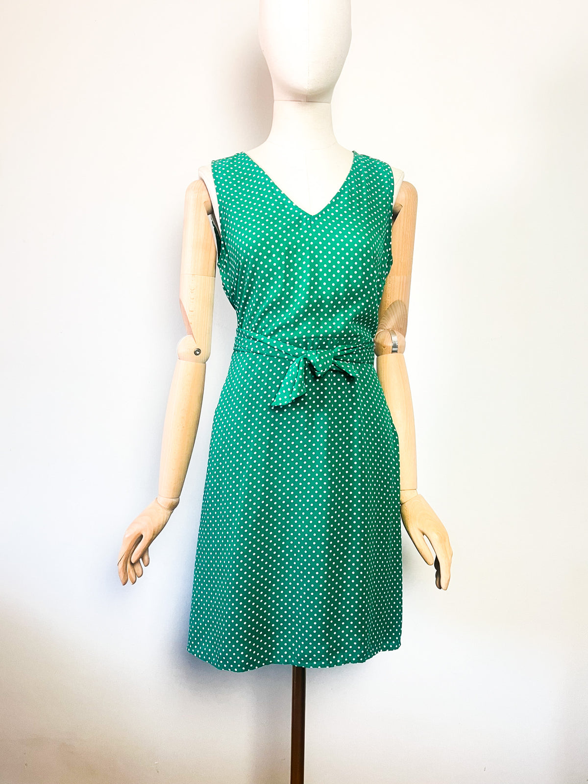 Robe Vintage Années 90 Verte à Pois Blancs – Coupe Fluide & Ceinture – T.36/38