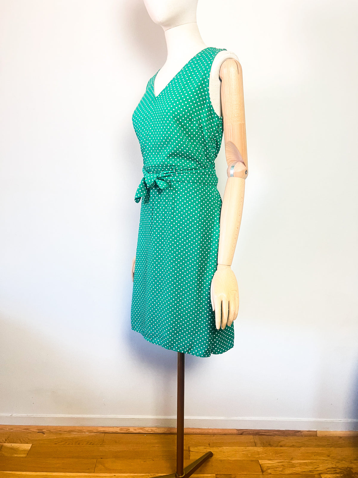 Robe Vintage Années 90 Verte à Pois Blancs – Coupe Fluide & Ceinture – T.36/38
