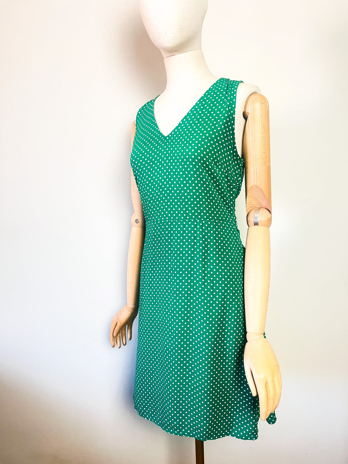 Robe Vintage Années 90 Verte à Pois Blancs – Coupe Fluide & Ceinture – T.36/38