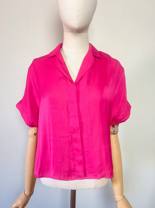 Chemise Manches Courtes Fluide Vintage Années 90 Fuchsia – Coupe Crop & Boxy – T36/38