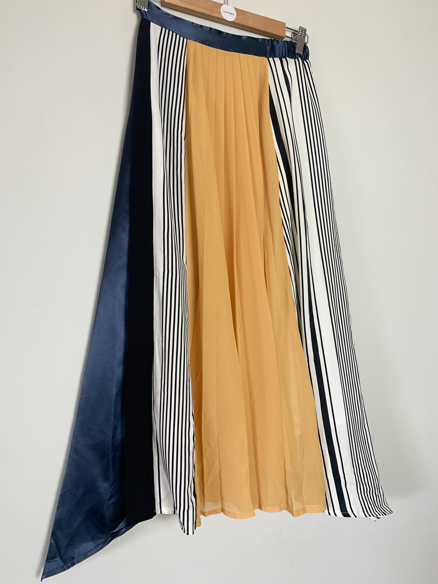 Jupe midi fluide asymétrique marine, jaune et blanche vintage