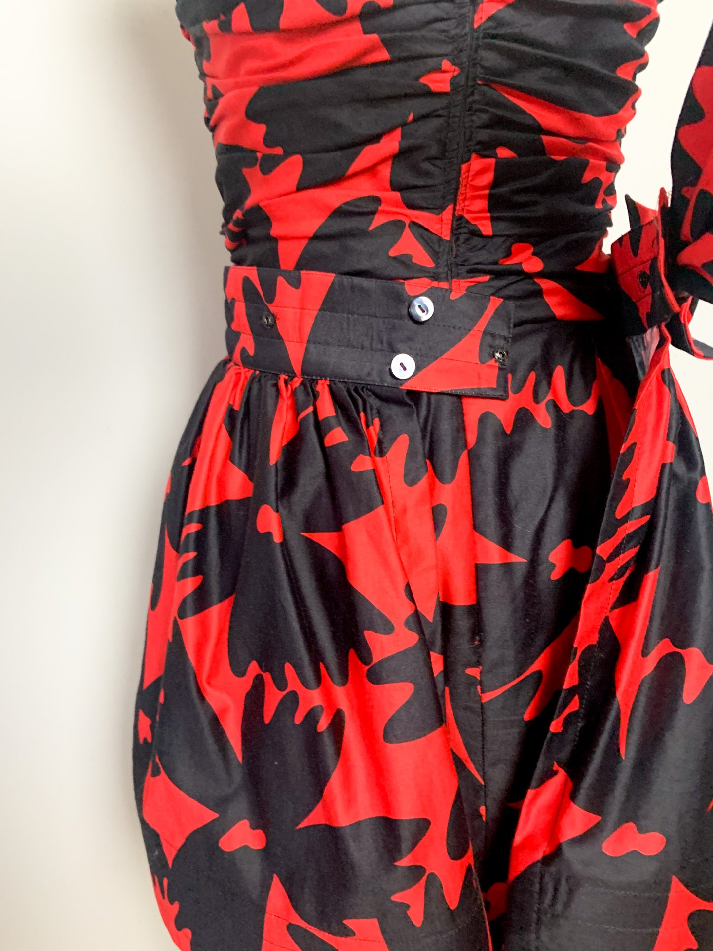 Robe bustier 2 en 1 noire et rouge vintage Lilian Fell