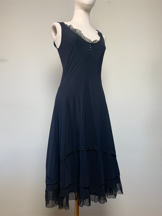 Robe noire en lycra, tulle et résille mi longue Eva Kayan