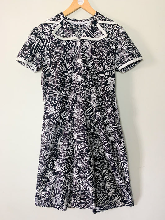 Robe vintage années 60 manches courtes noire et blanche