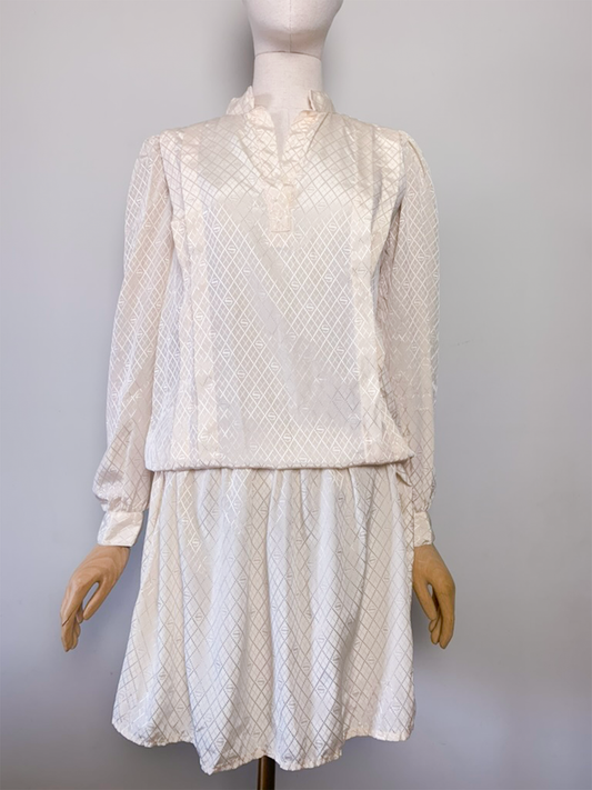 Robe fluide écru satinée vintage