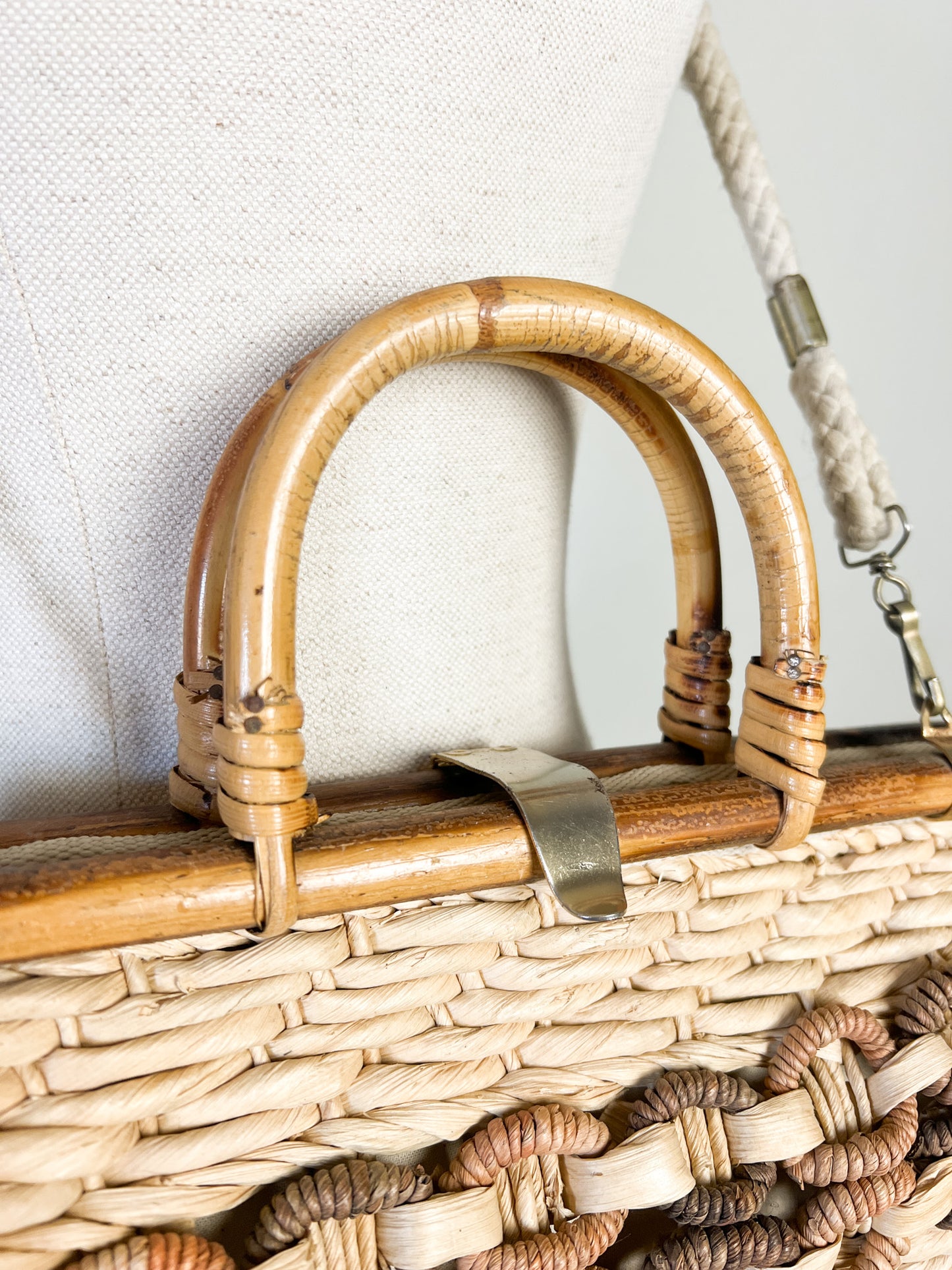 Sac Docteur Vintage en Osier & Bambou – Années 60/70 – Porté Main & Épaule