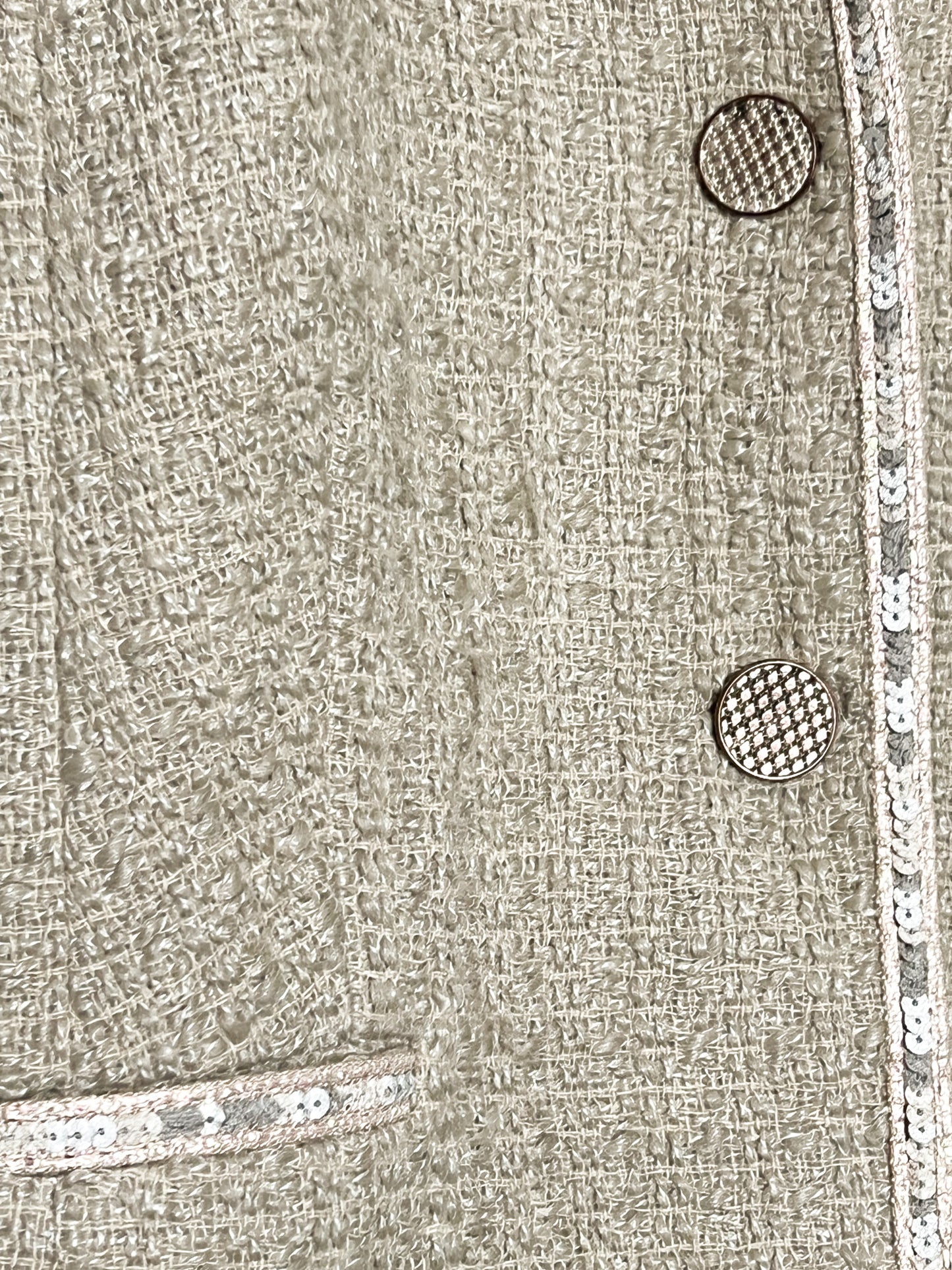 Veste courte chic en tweed beige avec sequins Antonelle T42