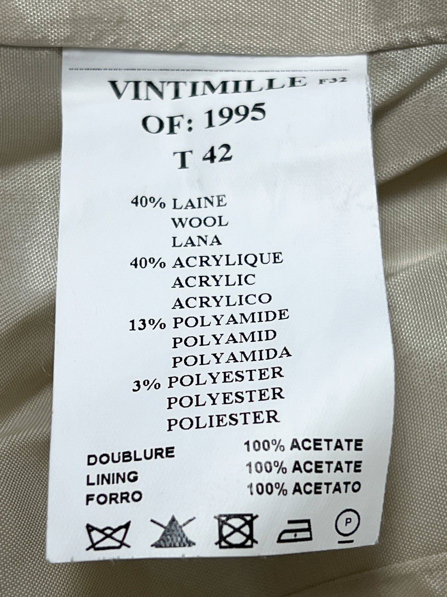 Veste courte chic en tweed beige avec sequins Antonelle T42